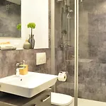 Ubytování v soukromí N37 -modern Eingerichtete In Ruhiger Lage