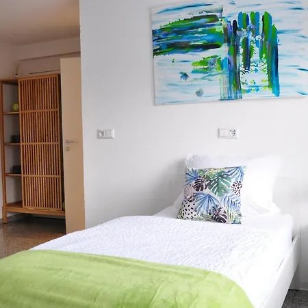 N37 -modern Eingerichtete In Ruhiger Lage Ubytování v soukromí *