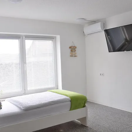 N37 -modern Eingerichtete In Ruhiger Lage Ubytování v soukromí *