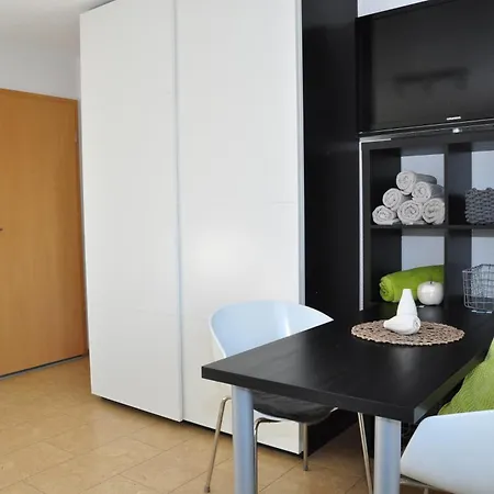 N37 -modern Eingerichtete In Ruhiger Lage Ubytování v soukromí