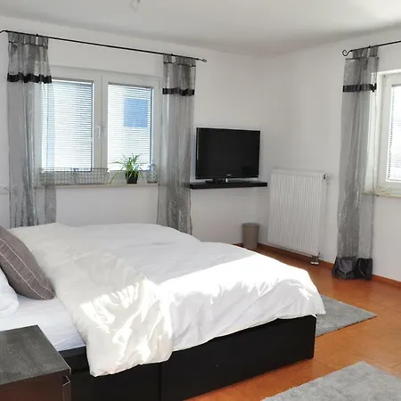 N37 -modern Eingerichtete In Ruhiger Lage